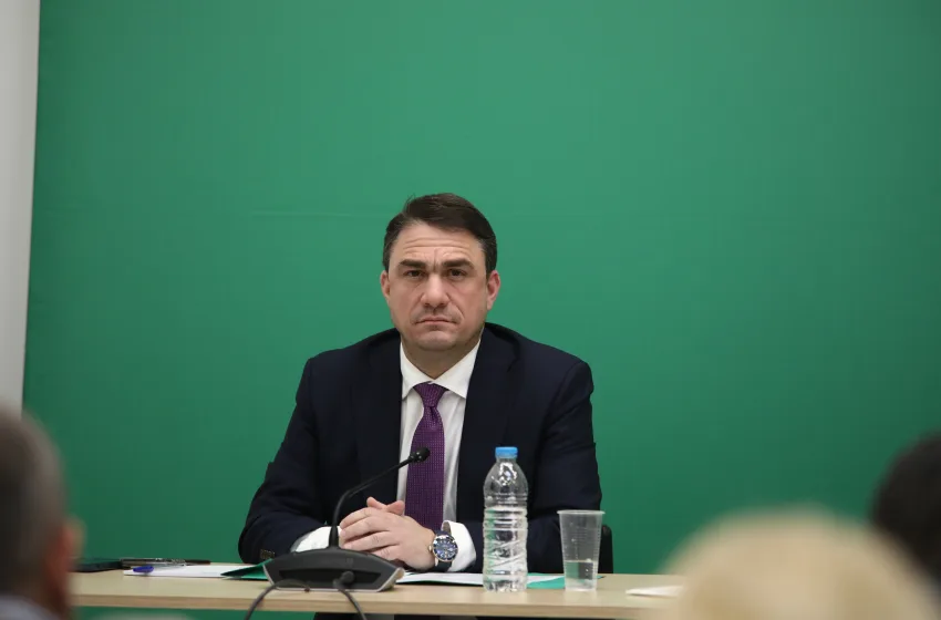  Τσουκαλάς κατά Κεραμέως: “Λαϊκισμός είναι να τρομοκρατείς την κοινωνία με προπαγάνδα την 4ημερη εργασία”