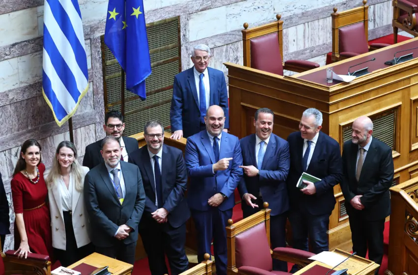  Βουλή: Κυρώθηκαν οι συμβάσεις Ελλάδας – Chevron-“Ιστορική μέρα”  δήλωσε ο Παπασταύρου