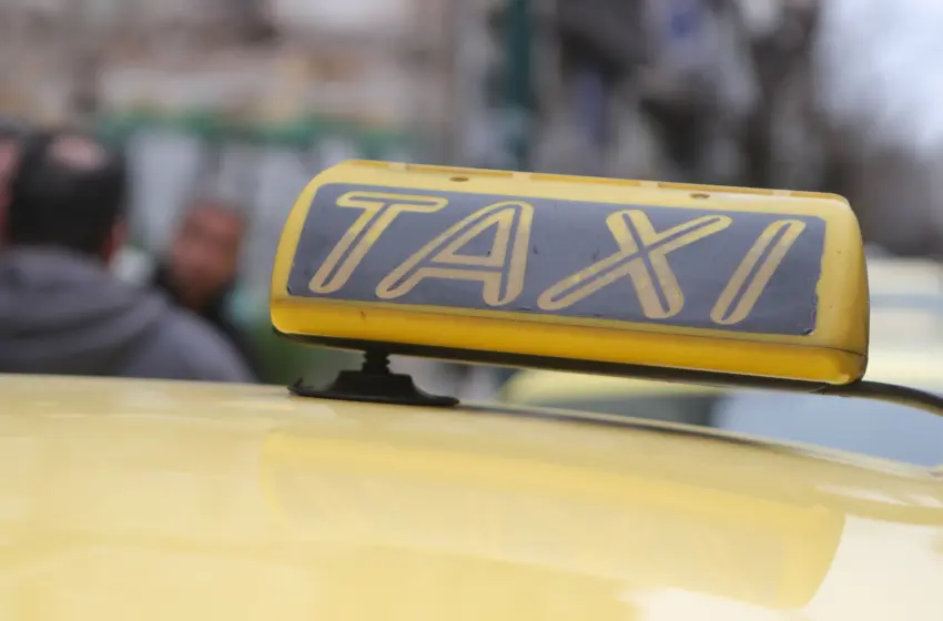  Συνεχίζεται η απεργία των Ταξί- ΣΑΤΑ: “Ο κλάδος συμμετέχει δυναμικά”