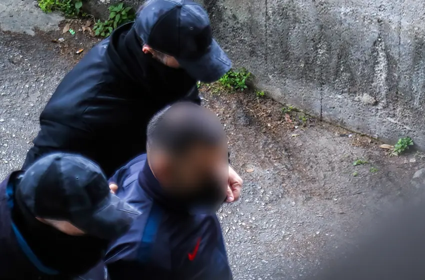  Θεσσαλονίκη/Δολοφονία 20χρονου: Τι ισχυρίζεται ο δράστης- “Με χτυπούσαν με σφυρί” (vid)