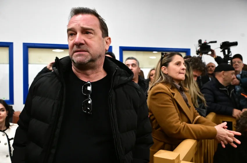  Πλακιάς κατά Μάνεση: Για την λέξη αλητεία, δείξτε αυτόν (vid)