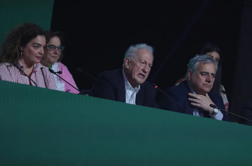  Σκανδαλίδης στο Συνέδριο ΠΑΣΟΚ: Αντίστροφη μέτρηση για τη νίκη στις εκλογές