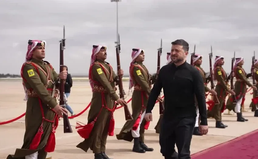  Ο Ζελένσκι στην Ιορδανία-Ζητεί όπλα και οικονομική βοήθεια