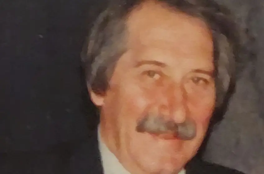  Θεσσαλονίκη: Απεβίωσε ο δημοσιογράφος Αντώνης Κούρτης–Είχε διατελέσει κυβερνητικός εκπρόσωπος και πρόεδρος της ΔΕΘ