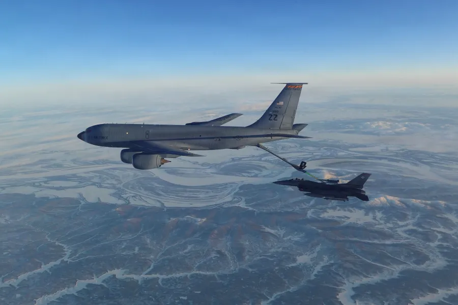 KC 135 refuel 1