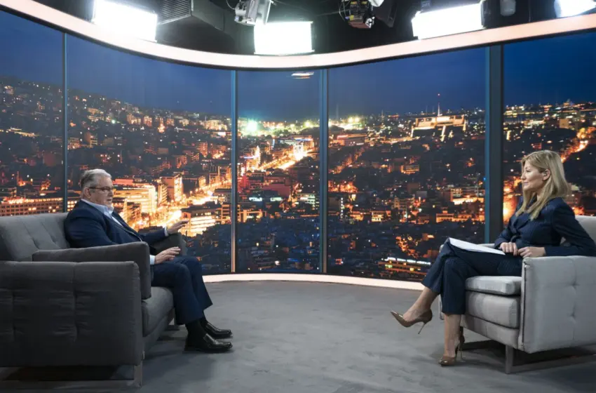  Βέλη Κουτσούμπα για τις υποκλοπές