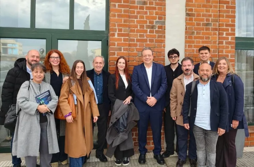  Φάμελλος: ”Λέμε στους νέους ελάτε να συνεργαστούμε για να τους διώξουμε και πάρτε θέση στην πολιτική”