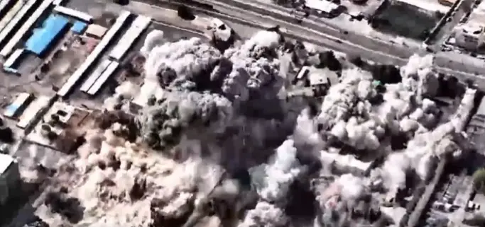 XAMENEI VOMVARDISMOS