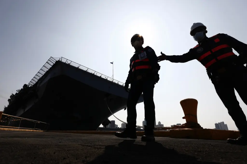 amerikanoi stratiotes1