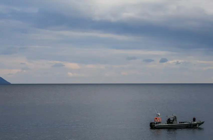  Ποιος είναι ο 34χρονος δύτης που αγνοείται στα λιμανάκια Βουλιαγμένης και γιατί η περιοχή ονομάστηκε “πηγάδι του διαβόλου”