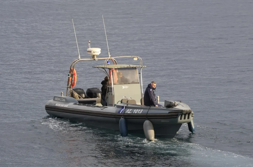 Βουλιαγμένη: Επιχείρηση ανάσυρσης της σορού του 34χρονου από το “Σπήλαιο του Διαβόλου”