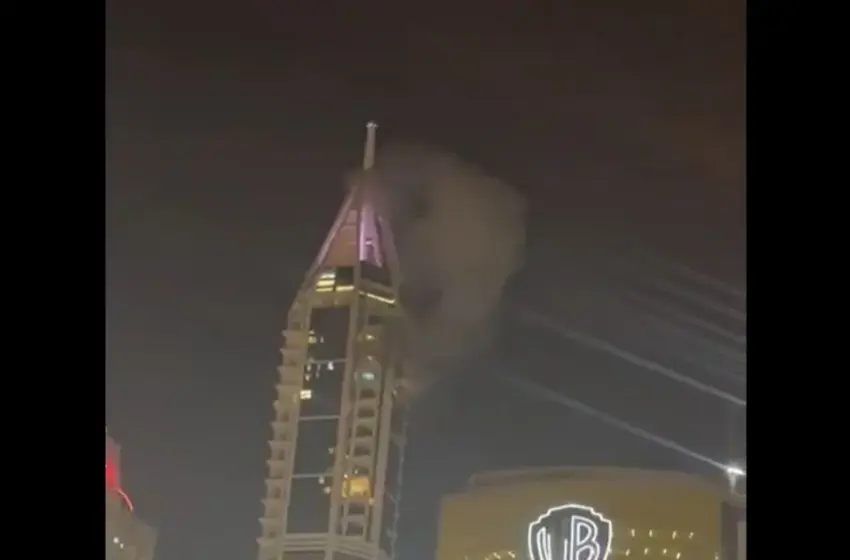  Συναγερμός στο Ντουμπάι: Θραύσματα από ιρανικό βλήμα έπεσαν σε ουρανοξύστη – Νεκρός ένας οδηγός (vid)