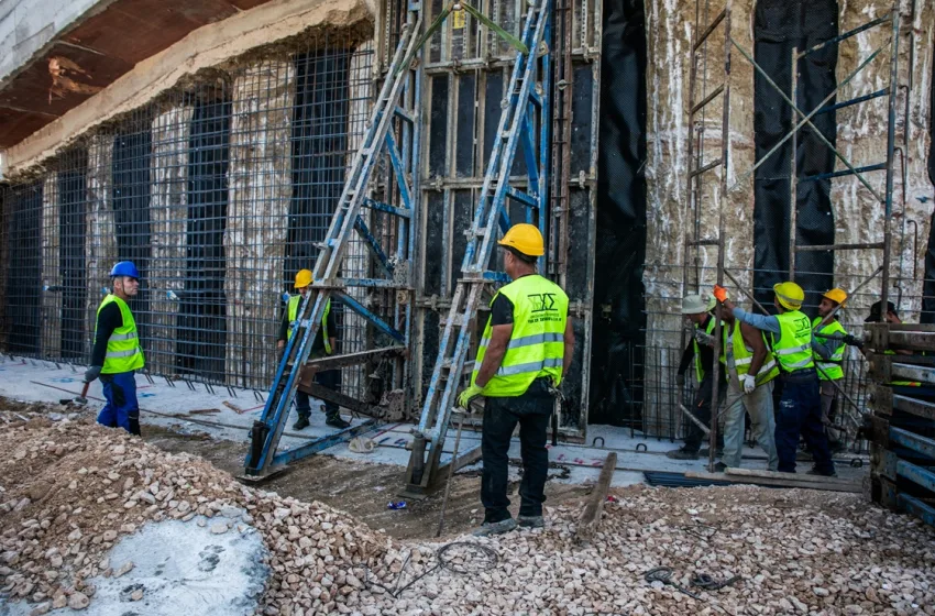  Αύξηση κατώτατου μισθού: Ποια επίδομα συμπαρασύρει, πώς διαμορφώνονται τριετίες, επίδομα ανεργίας, μισθοί στο δημόσιο