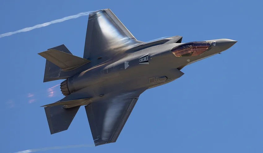 f35 lightning ii strike fighter