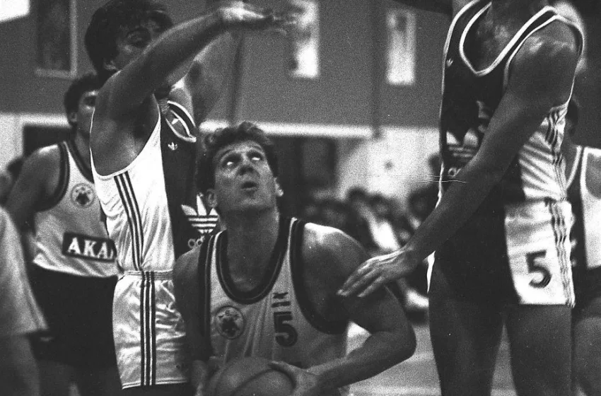  Θρήνος στο μπάσκετ: Πέθανε ο Βασίλης Γκούμας