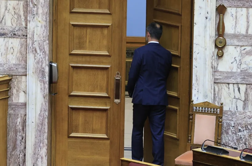  Τι θα συμβεί αν ο Αλ. Χαρίτσης ανεξαρτητοποιηθεί και τι εάν παραιτηθούν βουλευτές της ΝΕΑΡ- Τι προβλέπει ο κανονισμός της Βουλής