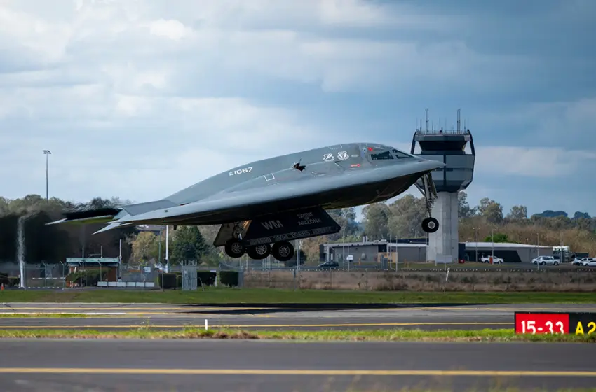  Οι ΗΠΑ χρησιμοποίησαν βομβαρδιστικά B-2 για τις επιθέσεις στο Ιράν