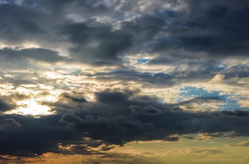  Πρόσκαιρη η βελτίωση του καιρού-Νέα επιδείνωση από αύριο Παρασκευή με βροχές, πτώση θερμοκρασίας, χιόνια στα ορεινά