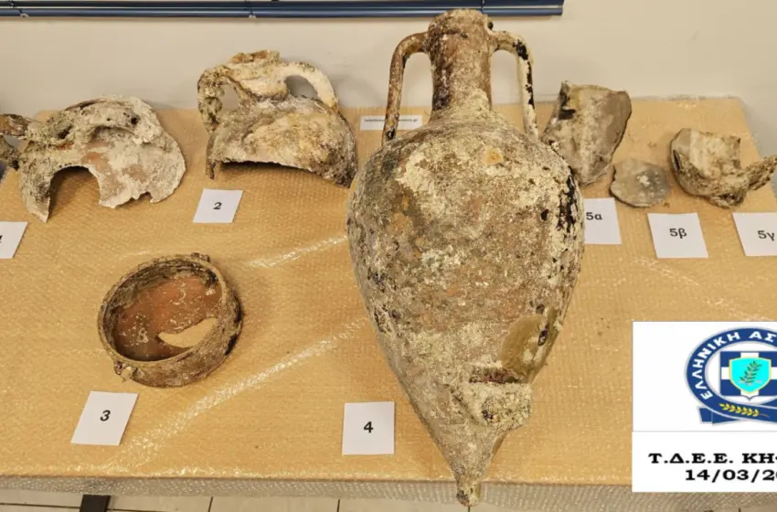  Κηφισιά: Συνελήφθη 50χρονος για αρχαιοκαπηλία- Είχε στην κατοχή του 10 τμήματα αμφορέων