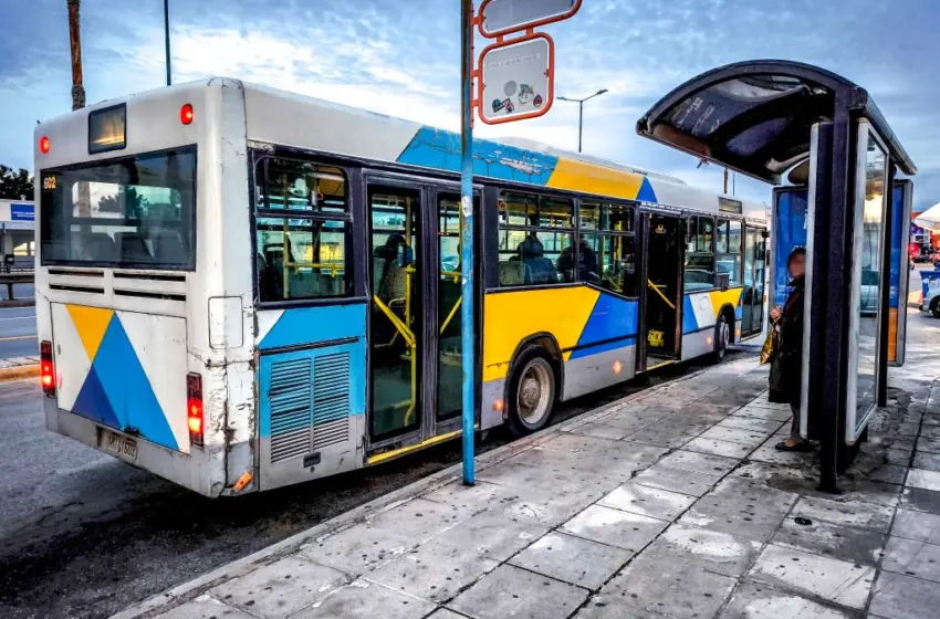  Σοκ στο Μενίδι: Νεκρός τοξικομανής μέσα σε λεωφορείο