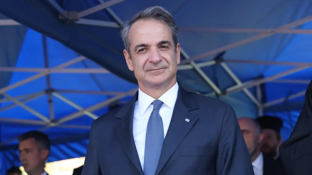 mitsotakis parelasi