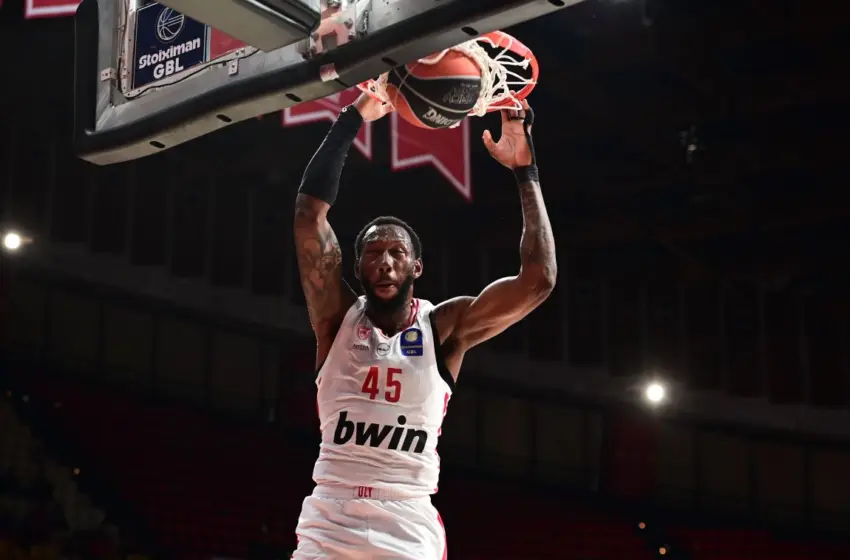  Με σβηστές μηχανές ο Ολυμπιακός 100-73 τον ΠΑΟΚ