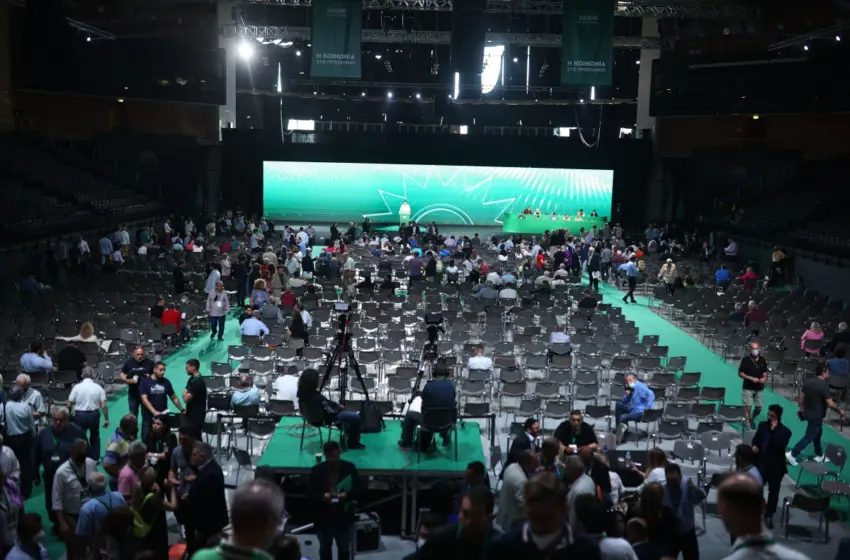  Το ΠΑΣΟΚ παραδέχεται αστοχίες και επιμένει σε… διεύρυνση χωρίς face control