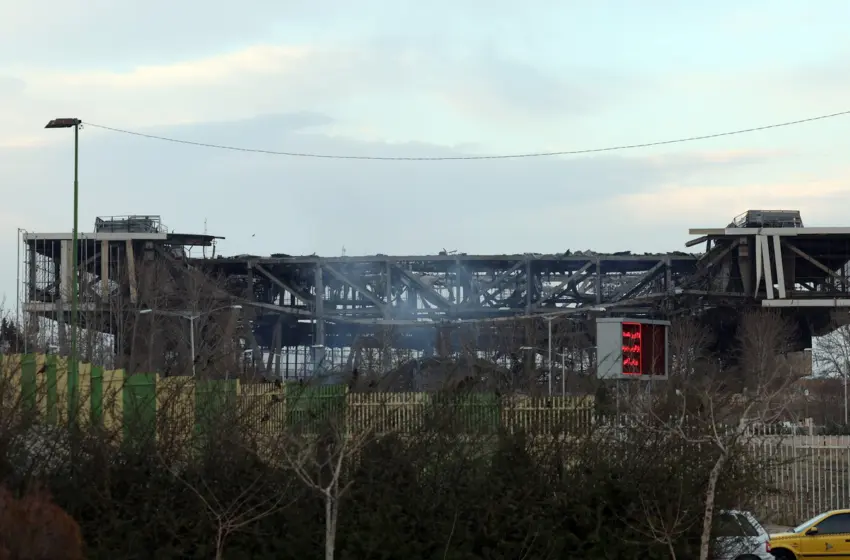  LIVE/Μέση Ανατολή: Βομβαρδισμοί στην Τεχεράνη-Εκρήξεις σε Ντουμπάι, Μανάμα-Πεζεσκιάν: Σταματάμε επιθέσεις σε γειτονικά κράτη