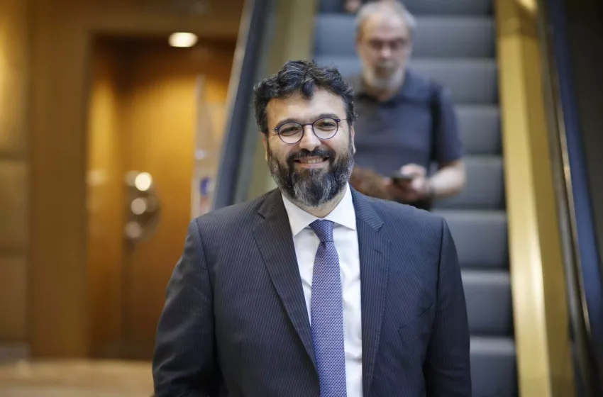  Βασιλειάδης: Η διάλυση ΣΥΡΙΖΑ και Νέας Αριστεράς προϋπόθεση για ανασύσταση του προοδευτικού χώρου