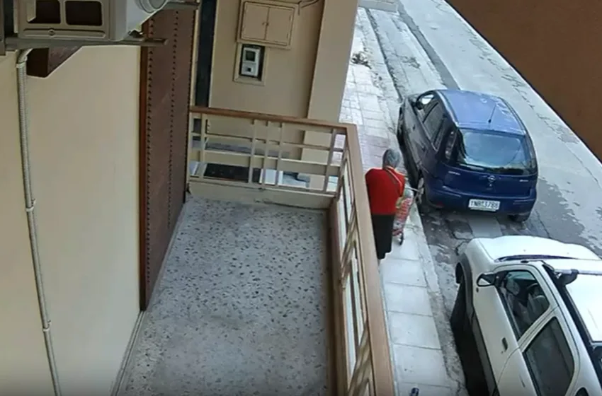  Βίντεο ντοκουμέντο από τη στιγμή που ο δράστης ληστεύει ηλικιωμένη- Τρεις συλλήψεις