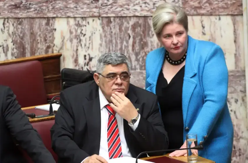  Χρυσή Αυγή: Στη φυλακή και η σύζυγος του Μιχαλολιάκου, Ελένη Ζαρούλια