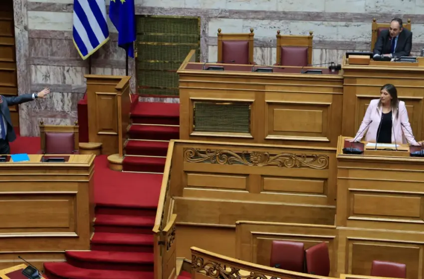  Εκτός ελέγχου η κατάσταση στη Βουλή: Ο Γεωργιάδης κατήγγειλε ότι τον βιντεοσκοπούσε η Κωνσταντοπούλου-Διακοπή συνεδρίασης