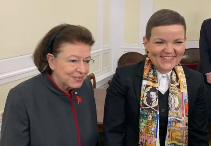 Η Υπουργός Πολιτισμού Λίνα Μενδώνη συναντήθηκε με την ομόλογό της Μάρτα Τσιενκόφσκα στην Πολωνία