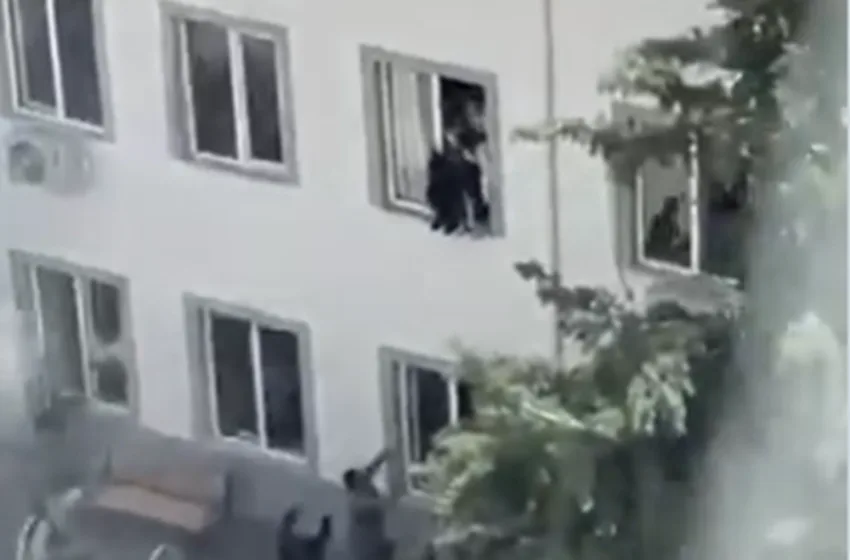  Μακελειό: Συγκλονιστικές μαρτυρίες και βίντεο από την επίθεση σε τουρκικό σχολείο-Μαθητές πηδούσαν από τα παράθυρα