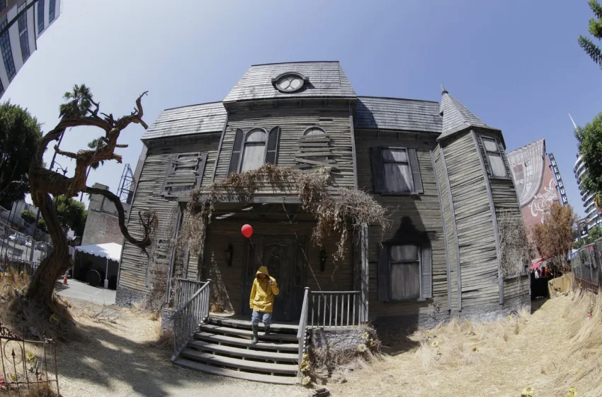  Ακούμε ανατριχιαστικούς ήχους σε ένα παλιό σπίτι; Τελικά μπορεί να μην είναι αυτό που νομίζουμε