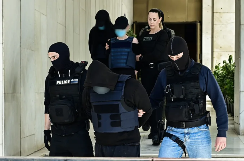  Δολοφονία 27χρονου: Ομολόγησε ο 20χρονος, απολογείται Τρίτη-Τη Δευτέρα η δίκη των τριών για υπόθαλψη εγκληματία