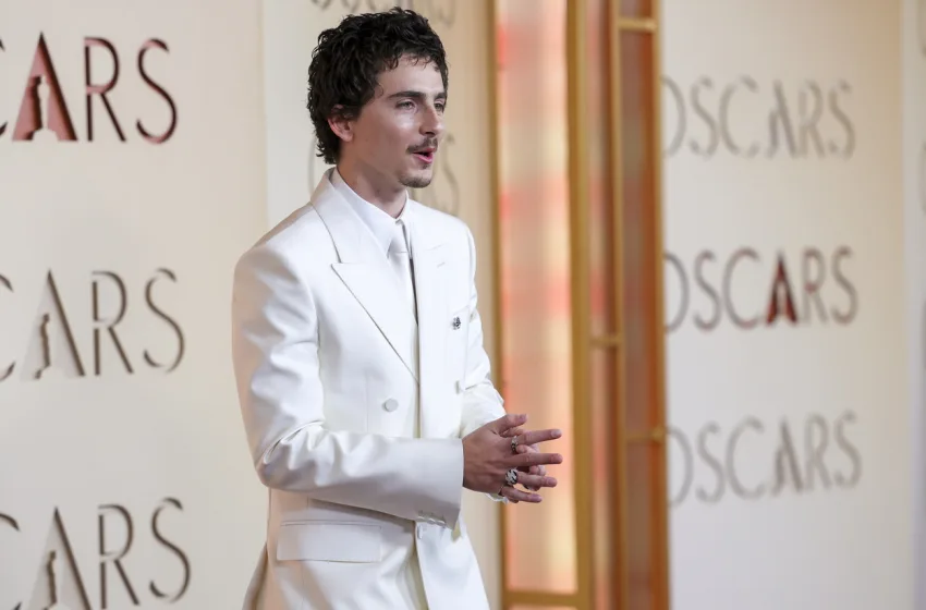  Τιμοτέ Σαλαμέ: Ο επικεφαλής της Βασιλικής Όπερας του Λονδίνου τον ευχαριστεί για την αύξηση των πωλήσεων εισιτηρίων