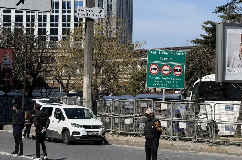  Επίθεση στην Κωνσταντινούπολη: Ταυτοποιήθηκαν οι δράστες-Σοκάρουν βίντεο με τον ένοπλο έξω από το προξενείο