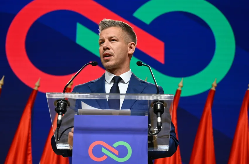  Ο Πέτερ Μαγιάρ υπόσχεται “μια νέα εποχή” για την Ουγγαρία