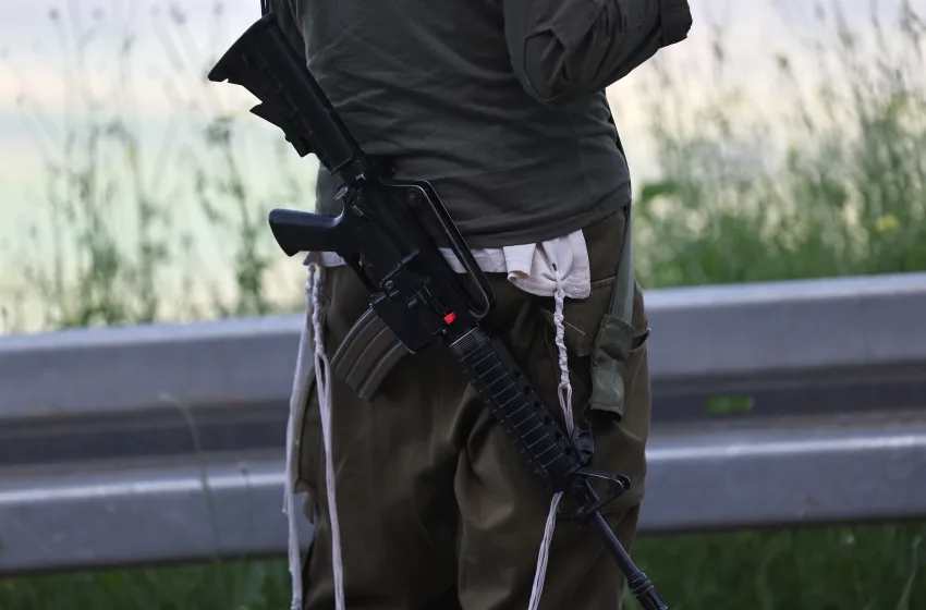  Χεζμπολάχ: Είμαστε με το “δάχτυλο στη σκανδάλη” αν παραβιαστεί η εκεχειρία από το Ισραήλ