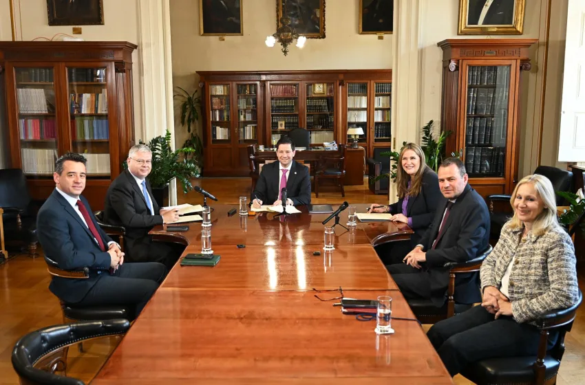  HELLENiQ ENERGY: Υπογραφή αναβάθμισης στις φοιτητικές εστίες του ΕΚΠΑ