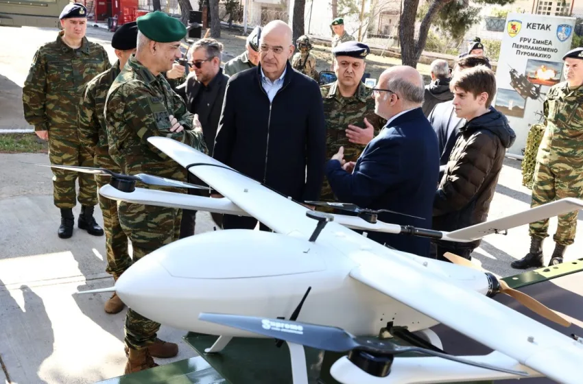  Δένδιας: “Μεγάλη πρόοδος στην ανάπτυξη σταθμών παραγωγής drones”