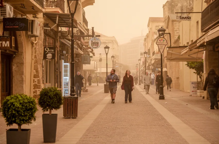  Επιμένει η αφρικανική σκόνη: Νεφώσεις και ζέστη έως την Παρασκευή – Ανοιξιάτικο σκηνικό το Σαββατοκύριακο