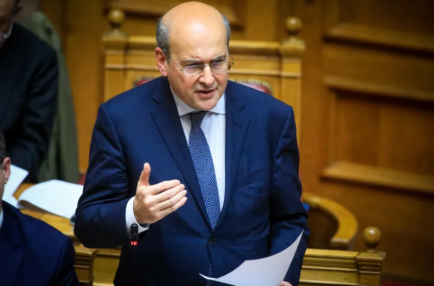  Χατζηδάκης σε Ανδρουλάκη για πρόωρες εκλογές: Μου θυμίζετε το αρνί που ζητά να έρθει το Πάσχα