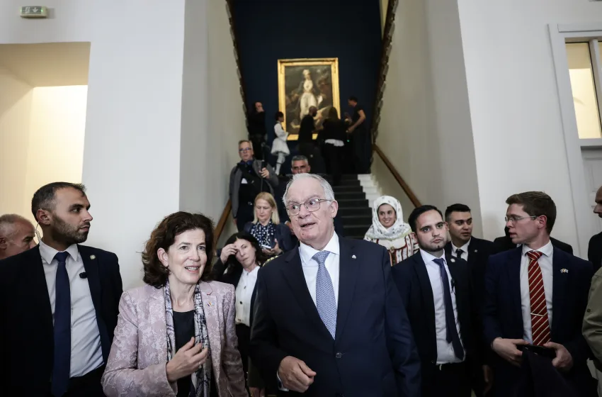  Τασούλας από Μεσολόγγι:”Τα διδάγματα της εξόδου μας λένε πόσο πολύτιμη είναι η ελευθερία μας”