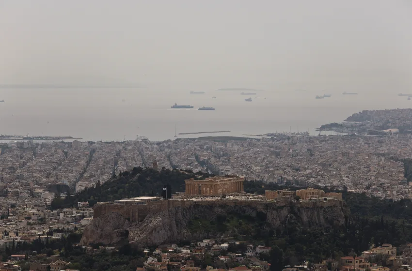  Επιμένει η αφρικανική σκόνη έως την Παρασκευή: Πότε καθαρίζει η ατμόσφαιρα – Η πρόγνωση Μαρουσάκη