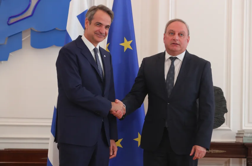  Μητσοτάκης: Συναντήθηκε στο Μέγαρο Μαξίμου με τον πρίγκιπα Αλβέρτο του Μονακό (photos)