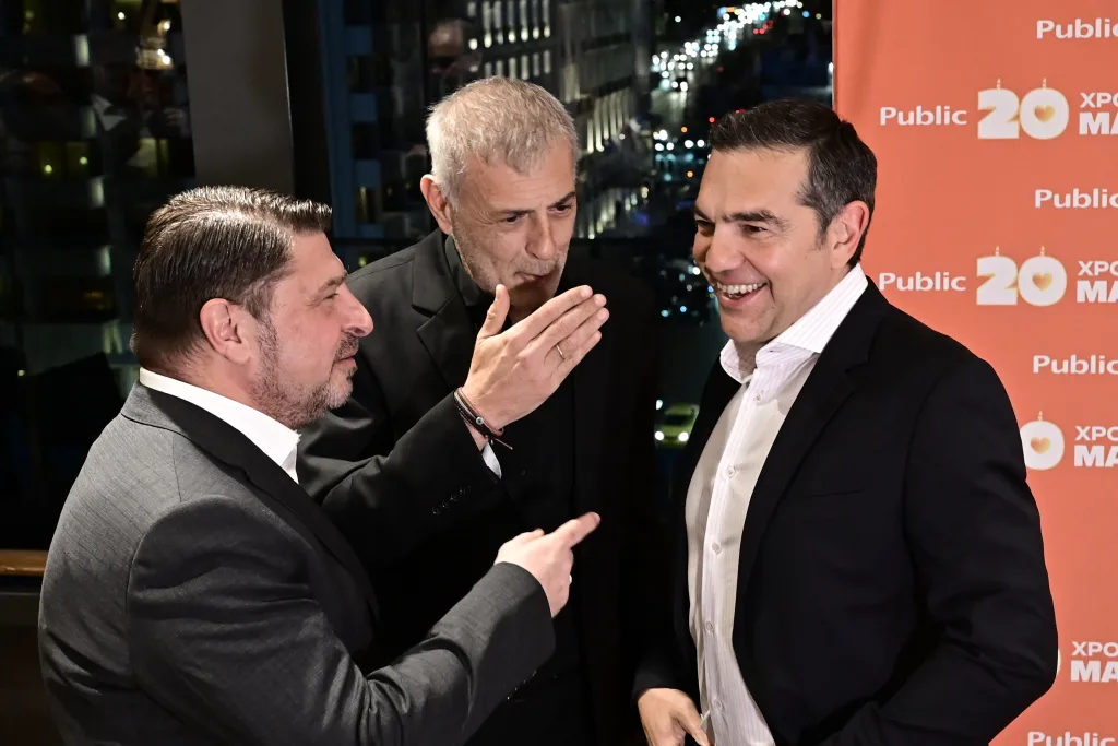 Τσίπρας, Δούκας, Χαρδαλιάς, Μώραλης στην παρουσίαση βιβλίου για τον Μπουτάρη- Ποιοι έδωσαν το "παρών" (vid) 20 6942331