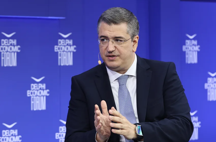  Προειδοποίηση Τζιτζικώστα: Τα αεροπορικά καύσιμα επαρκούν μέχρι αρχές Ιουνίου