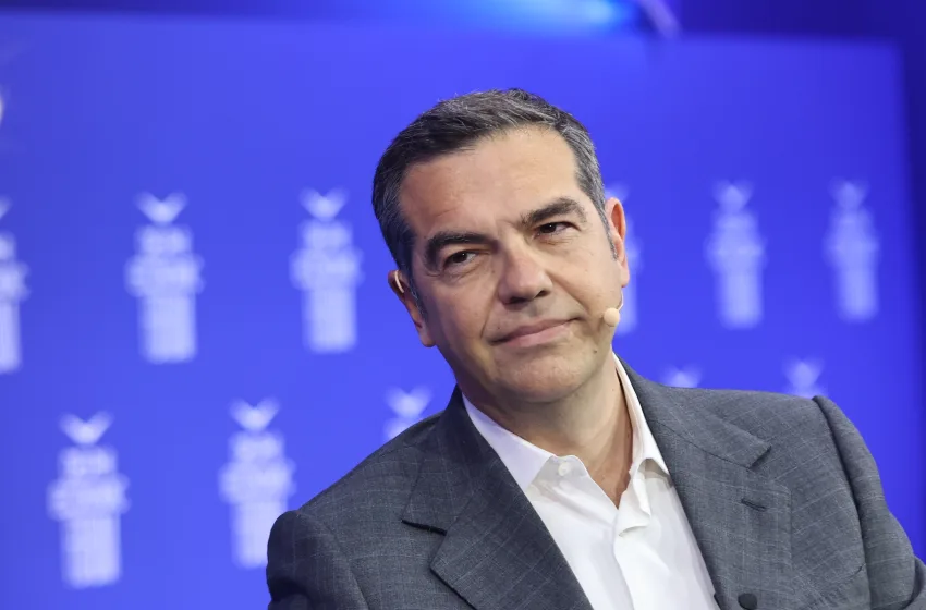  Ο Τσίπρας ανήρτησε στιγμιότυπα από την συμμετοχή του στο Οικονομικό Φόρουμ των Δελφών (vid)